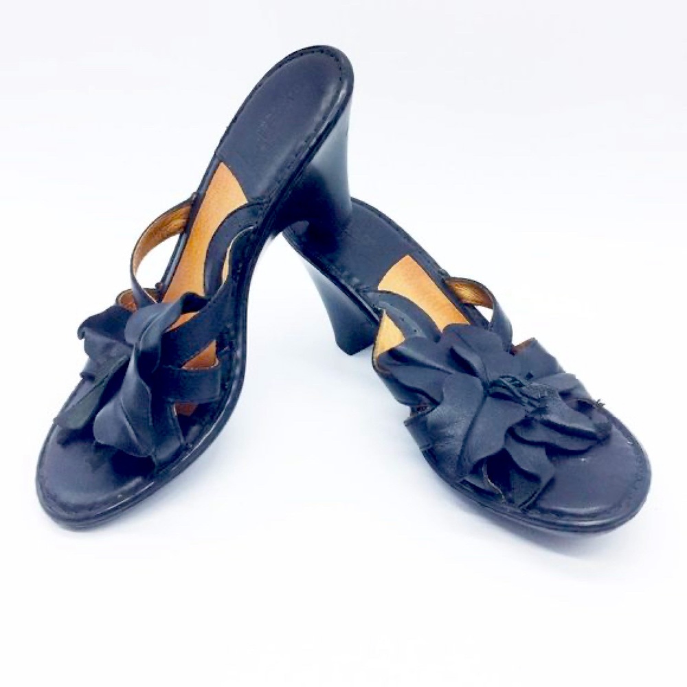 RARE Born Sz 10 Sandal 3in Heel Flower Leather